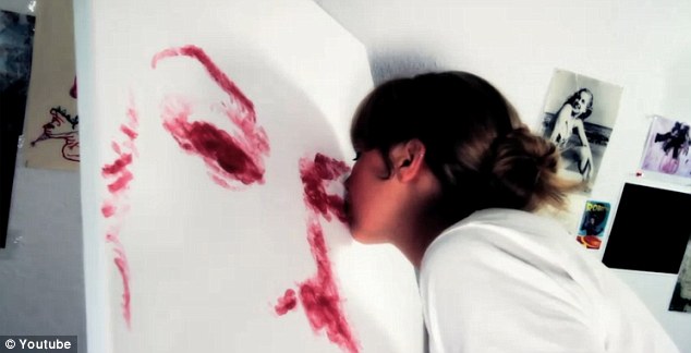 هنرنمایی با لب
