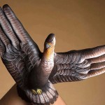 نقاشی روی دست ها