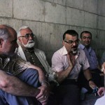 عکس تجمع هنرمندان مقابل خانه سینما