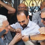 عکس تجمع هنرمندان مقابل خانه سینما