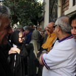 عکس تجمع هنرمندان مقابل خانه سینما