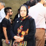 عکس تجمع هنرمندان مقابل خانه سینما