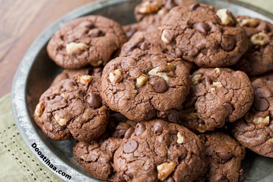 طرز تهیه کوکی گردویی شکلاتی